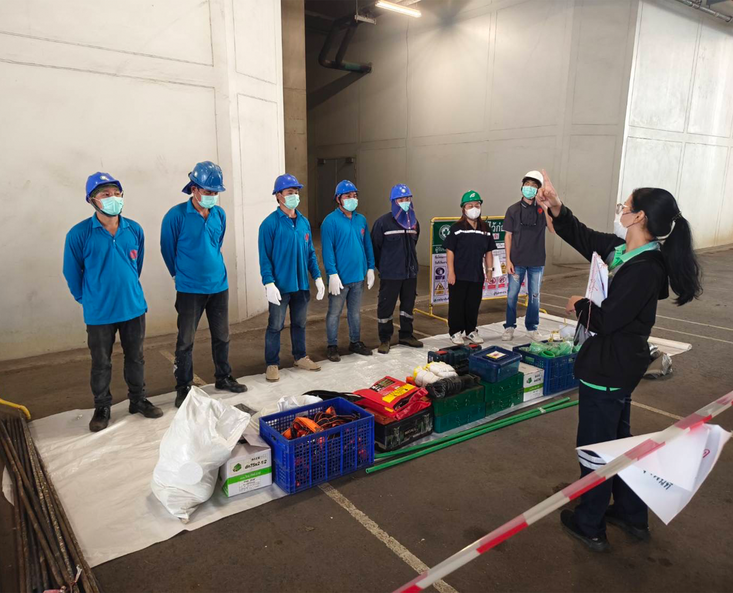 งานปรับปรุงท่อน้ำ CW สถานีรถไฟฟ้าสุวรรณภูมิ ชั้นลานจอดรถและชั้นจำหน่ายตั๋ว
